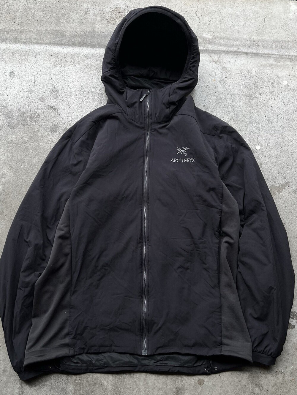 Arcteryx Atom LT Hoody Mens Medium Black Insulated Full Zip Jacket 2023